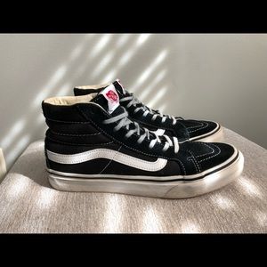 Black high top vans!!!